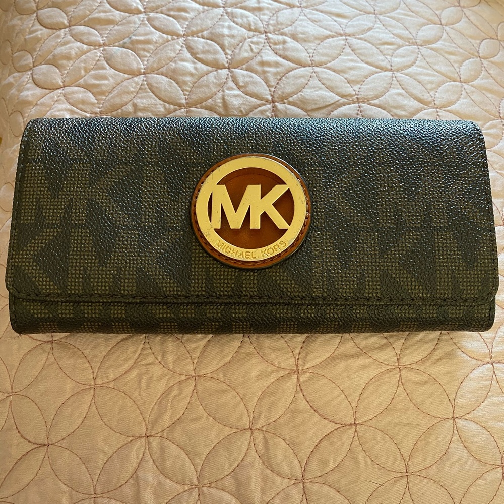 Michael Kors wallet